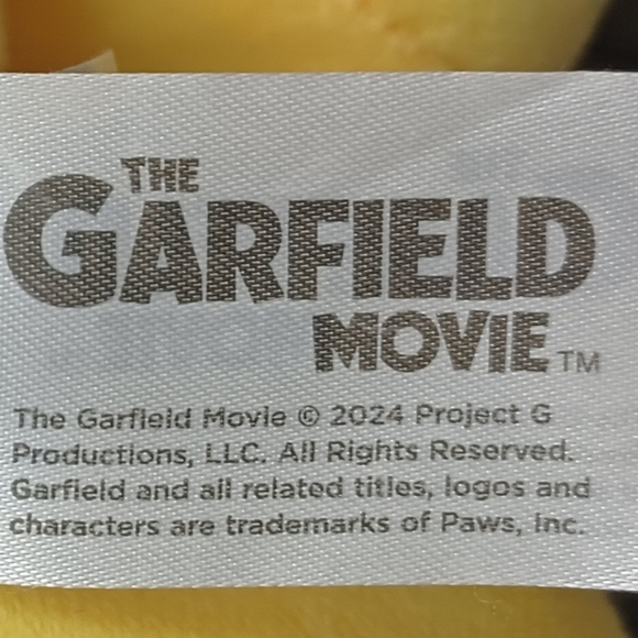 The Garfield Movie 2024 Adult Odie 10" Stiched Eyes Floppy Ears Dog Plush Toy - Picture 8 of 10